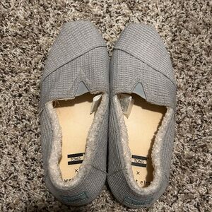 Toms Light Gray Knit Vegan Slip-On Shoes with Sherpa Lining